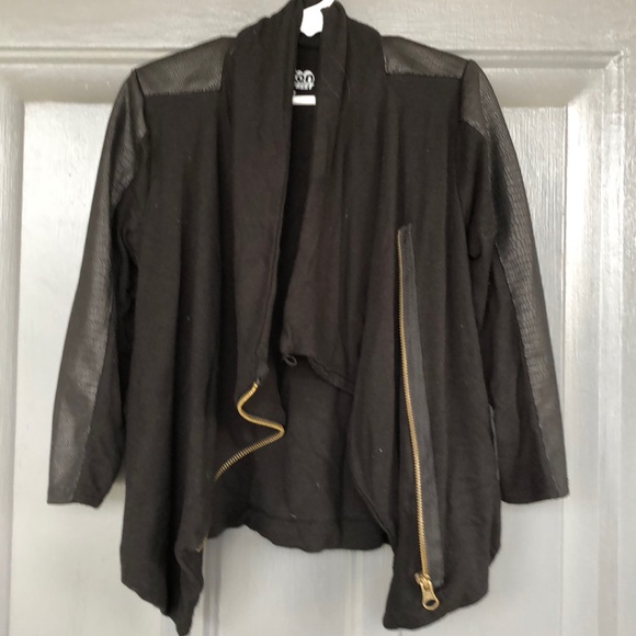Afton Street black side zip jacket or top, super trendy - Picture 8 of 8